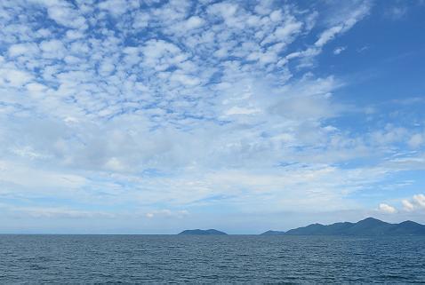 湖の青い風　（琵琶湖）