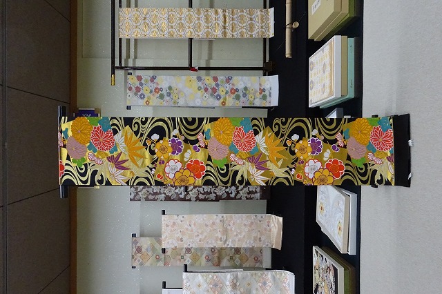 色紙花文の袋帯