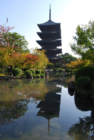 東寺・五重塔の秋