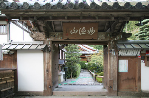 鈴虫寺