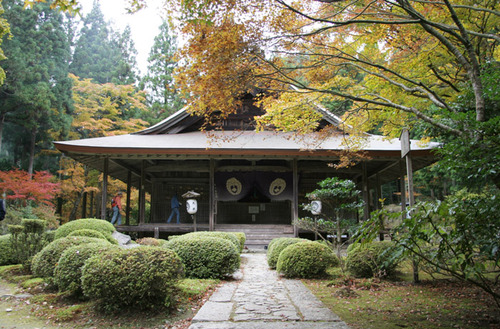 紅葉の大原 来迎院へ・・・