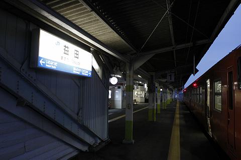 一番列車　（益田駅）