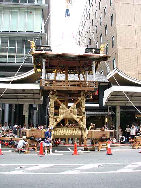 祇園祭2006　長刀鉾　鉾建て　7月12日