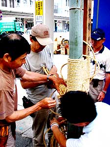 祇園祭2006　斎竹（いみたけ）建て　7月15日