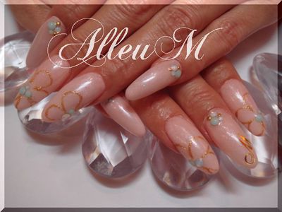 アクリルスカルプチュア～ヌーディーお花ネイル☆