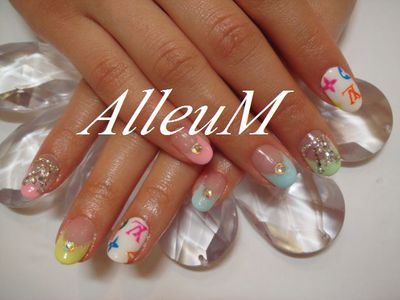 ソフトジェル～パステルカラーでカラフルネイル☆