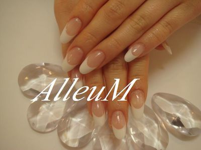 アクリルスカルプチュア～フレンチネイル☆