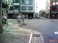 歩道を広げて！