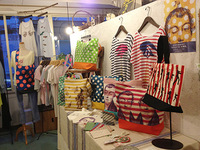 本日から神戸６wordsさんで展示販売始まります。