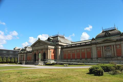過去を繋ぐふたつの空間　（京都国立博物館）
