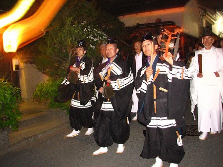八大神社2009　宵宮祭　剣鉾最終調整