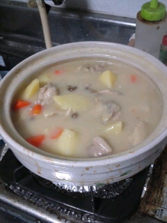 シチュー鍋(stew pot)
