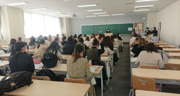 ゼミ分属の様子