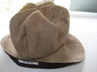 岡山ギャラリー展示会、帯で帽子