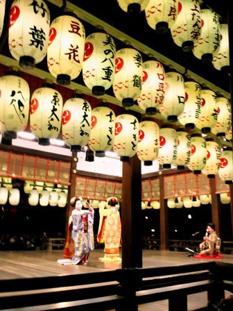 週末・日曜日まで！　≪　東山花灯路　≫　in　京都・東山界隈