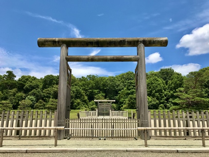 奈良たび　≪　畝傍山北東陵　≫　－ 初代・神武天皇陵 －