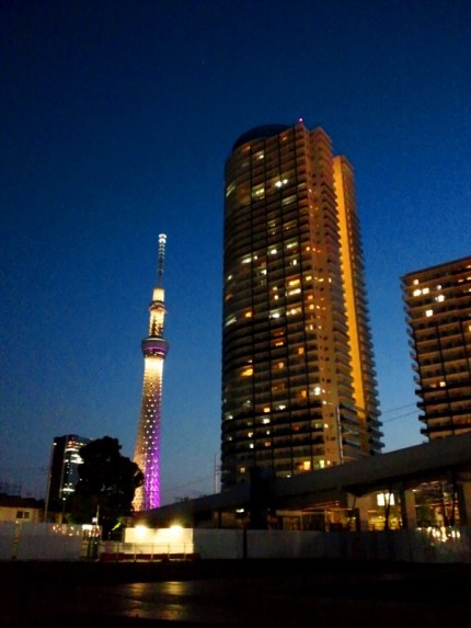 東京さんぽ　9　≪　夕暮れの東京スカイツリー　≫
