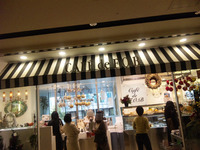 CAFE de F.O.B　ラクエ四条烏丸店