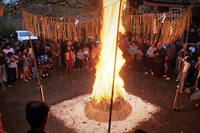 《火焚祭》　花山稲荷神社