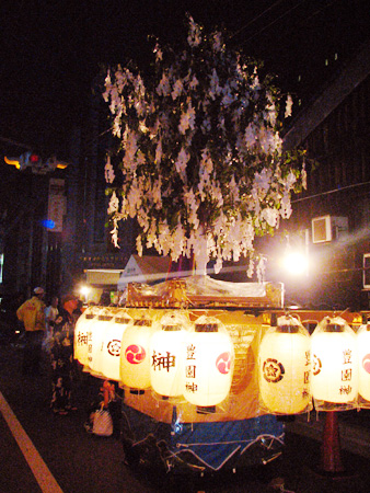 祇園祭2009・宵山：豊園真榊の粽売り